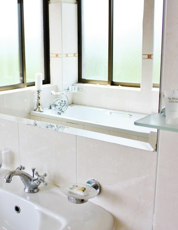Gemsuites Serviced Apartments State House Найробі Номер фото