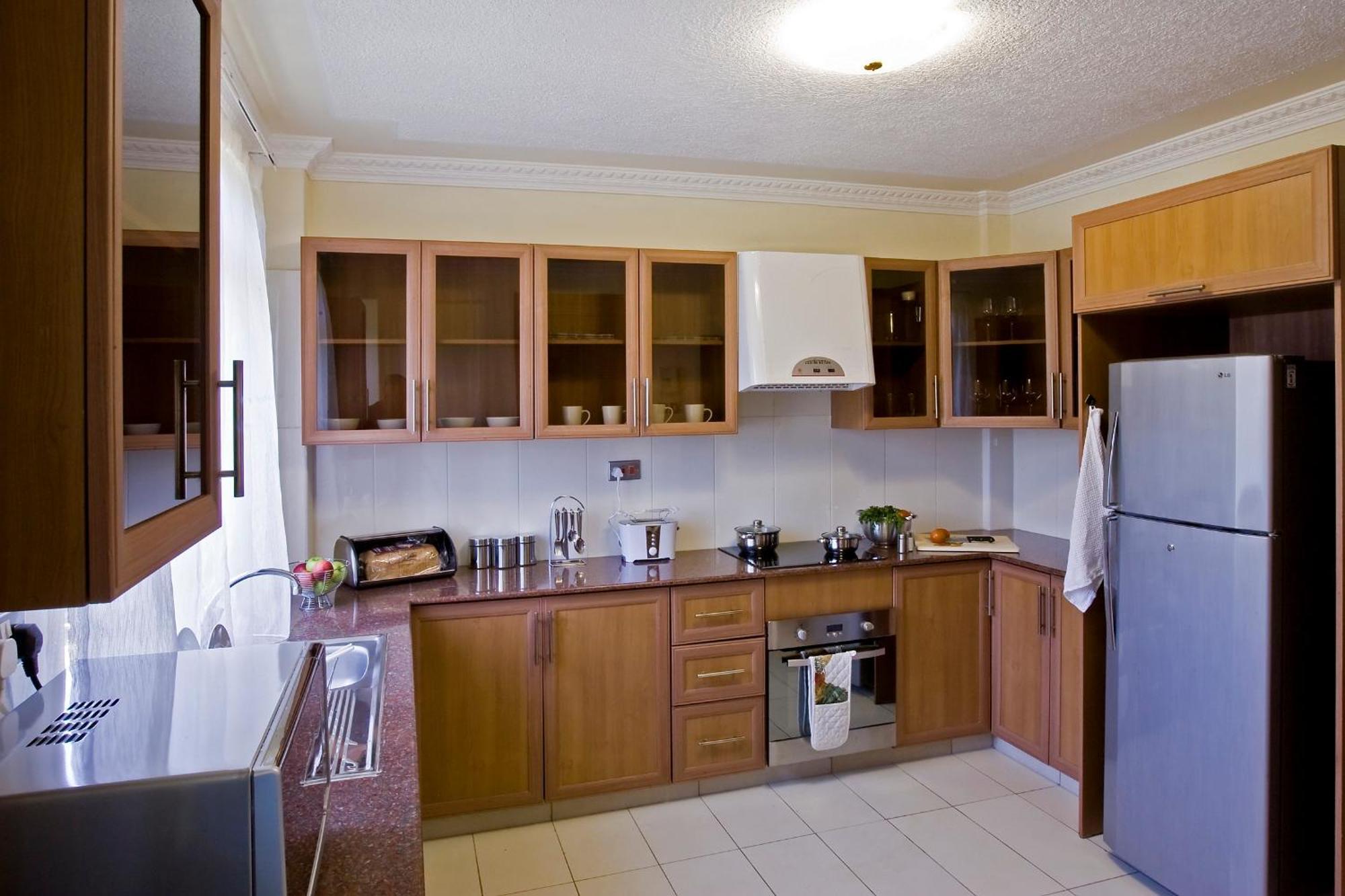 Gemsuites Serviced Apartments State House Найробі Екстер'єр фото