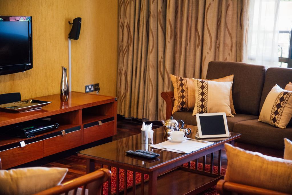 Gemsuites Serviced Apartments State House Найробі Екстер'єр фото
